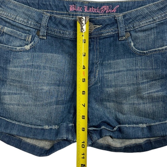 Blac label pink size 27 blue colored jean shorts in great condition! - Picture 9 of 10